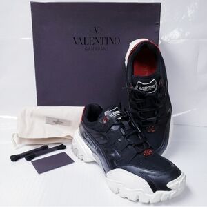 Valentino Garavani Logo Leather (Unisex) Climber Sneakers EU 40 US Men 7 Wmns 9